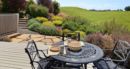 Pacific Gem - Amazing views down the 1st fairway out to the Pacific.