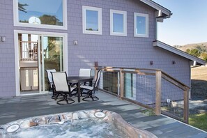 تناول الطعام بالخارج