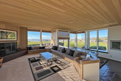 Harbour Lights - Beautiful views of the harbour, on the 14th green.