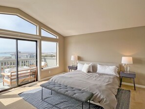 3 makuuhuonetta, internet