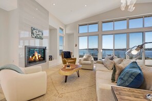 Smart TV, fireplace, stereo - Bay Bliss- Great Ocean Views , modern house (Bodega Bay)