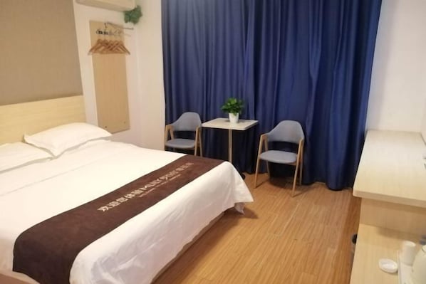 Room - Yixuan Hotel (Ningbo Xiangshan People's Square) (Xiangshan)