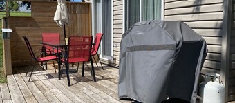 Westport Ontario - Upper Rideau Getaway -Lakefront