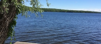 Westport Ontario - Upper Rideau Getaway -Lakefront