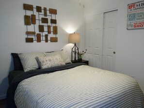 3 Schlafzimmer, Schreibtisch, Bügeleisen/Bügelbrett, kostenloses WLAN