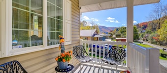 Laptop-Friendly Appalachian Mountain Retreat!