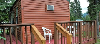 Gwin's Lodge Cedar Chalet #11