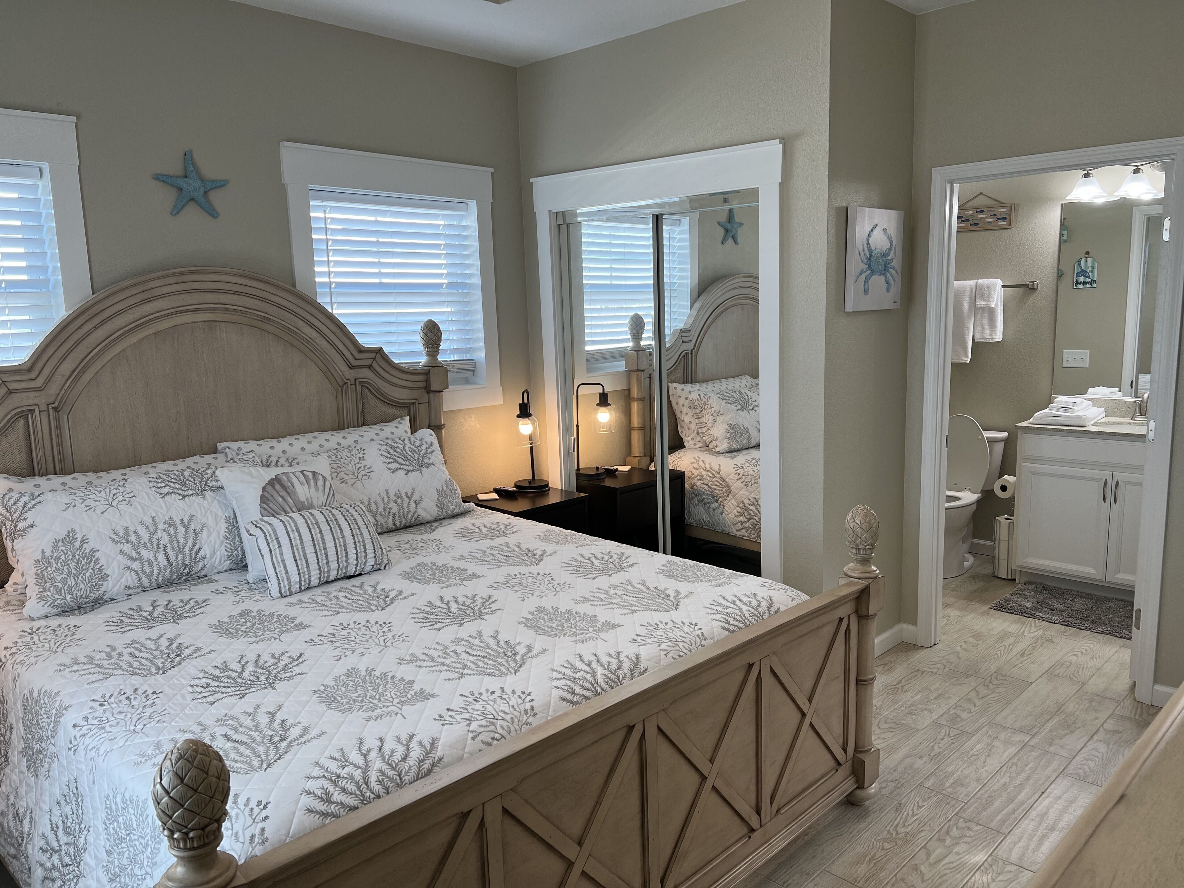 2 chambres, fer et planche à repasser, Wi-Fi gratuit, draps fournis