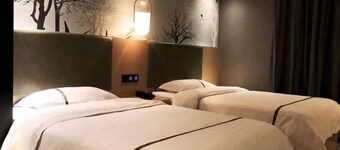 Quick Hotel (Shenzhen Honggui Road)