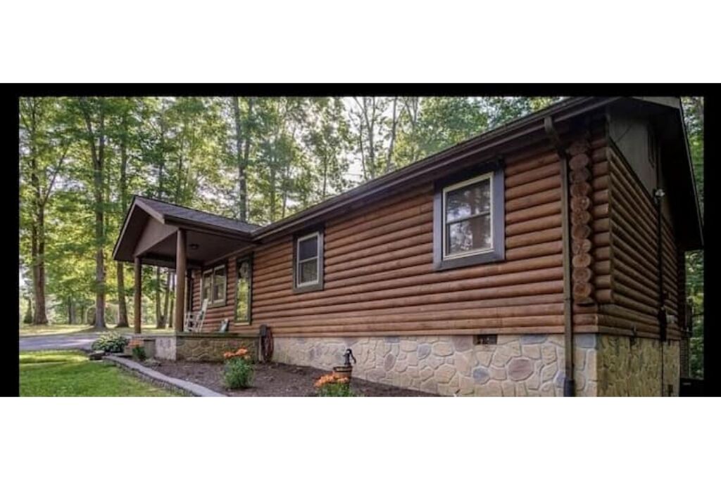 Cozy real log cabin 10 mins from Cumberland Falls State Park, Laurel River Lake