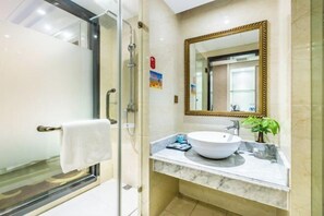Room - Homeinn · Aifeel Hotel (Haining Intime City Haichang Road Subway Station) (Haining)
