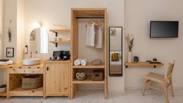 Habitació doble Deluxe | Llençols de cotó egipci, roba de llit d'alta qualitat i cobrellits