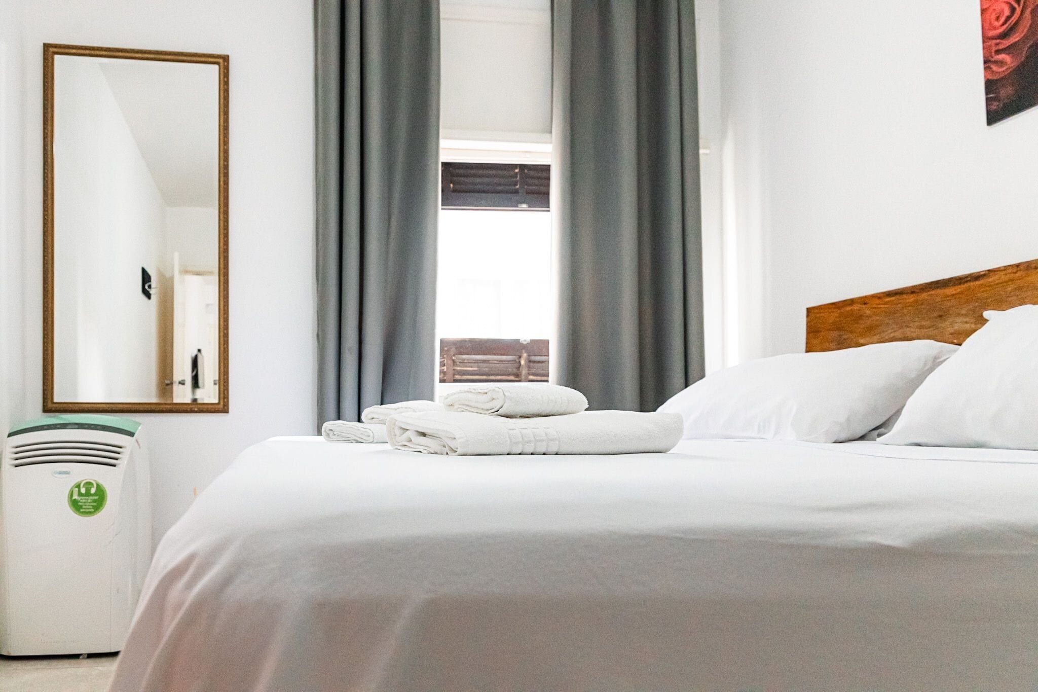 Basic Apartment | Desk, iron/ironing board, free WiFi