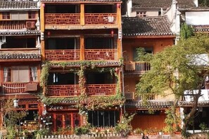Exterior - Fenghuang Fanyin Zhenpin Inn (Fenghuang)