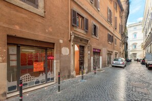 1 bedroom - Diana in Pantheon Apartment (Rome)