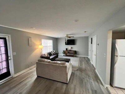3 bed townhouse close to Casino!