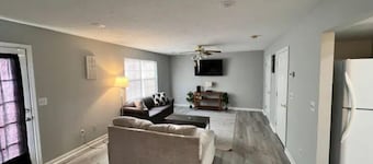 3 bed townhouse close to Casino!