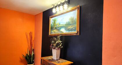 Beautiful 2BR, parking, 5 mins Aquatic/Cycling/Cricket, 10 mins Point Lisas.