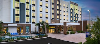 Hilton Garden Inn Millenia near Universal Orlando Resort