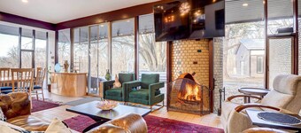 Stylish + Serene West Friendship Hidden Gem!