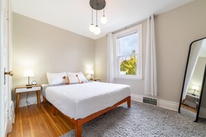 Apartment, 2 Queen Beds | 2 bedrooms, free WiFi, bed sheets - Charming Centrally 2 Bedroom in London, Ontario (London)