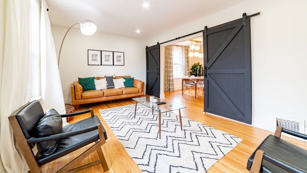 Apartment, 2 Queen Beds | Interior - Charming Centrally 2 Bedroom in London, Ontario (London)