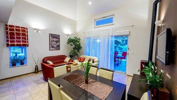 Villa (2 Bedrooms) | Wohnbereich