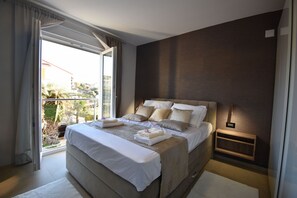 4 habitaciones, cunas gratuitas y ropa de cama