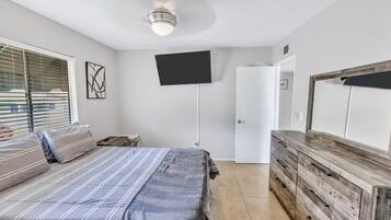 3 chambres, bureau, Wi-Fi gratuit, draps fournis