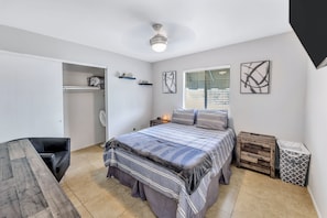 3 bedrooms, desk, free WiFi, bed sheets - Luxury Condo in North Phoenix (Phoenix)