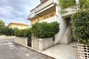 Exterior - M095 - Marcelli, brand new three-room apartment 100 mt from the sea (Marcelli)