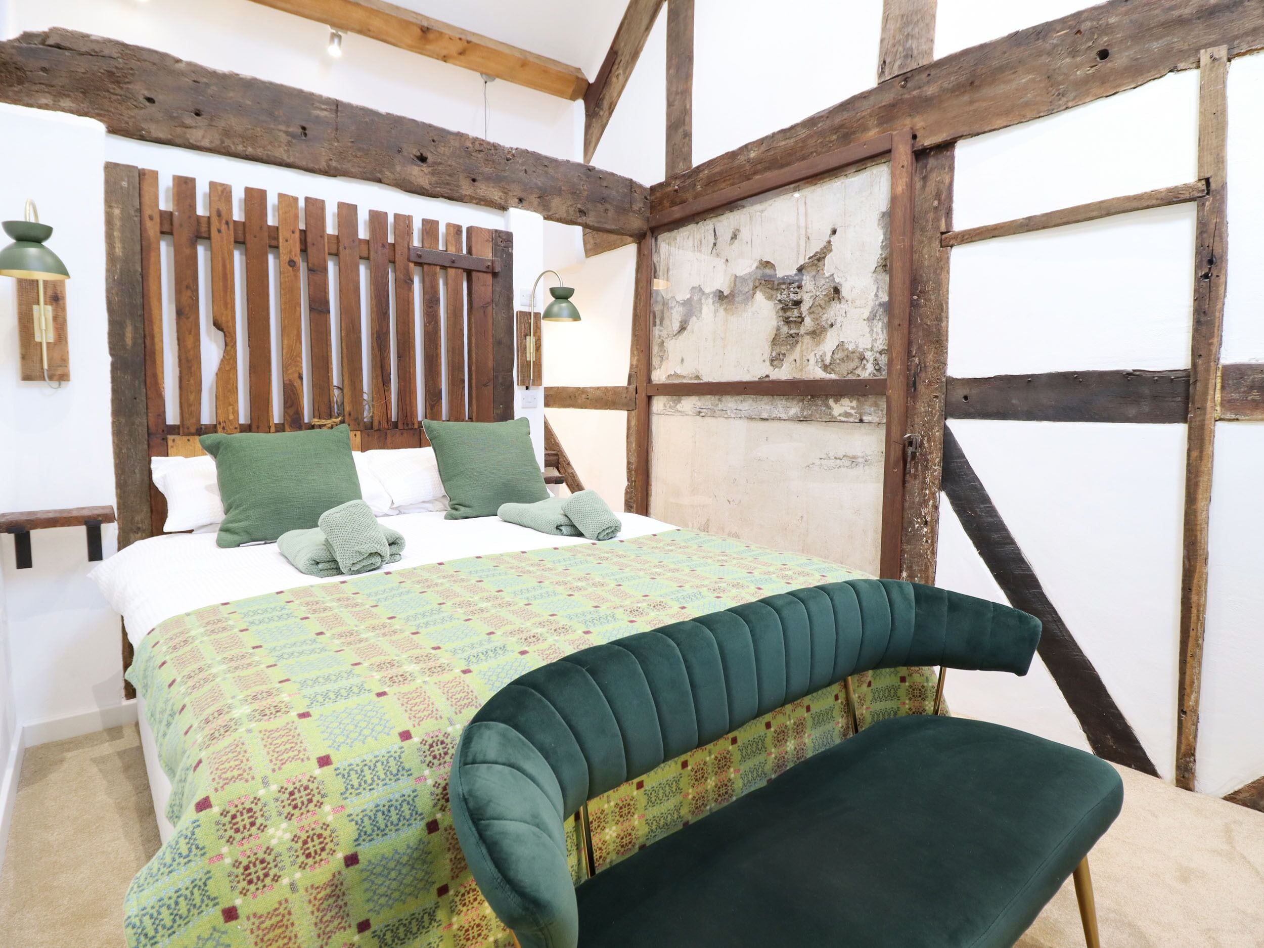 5 多间卧室、特色装修、特色家居、免费 WiFi