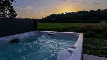 Cottage | Pool