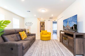 Appart'hôtel, plusieurs lits (7598 OS - Solterra - 5 BEDS) | Coin séjour