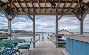 Outdoor dining - LKN Sunset - NEW Pickleball & Tennis Court (Denver)