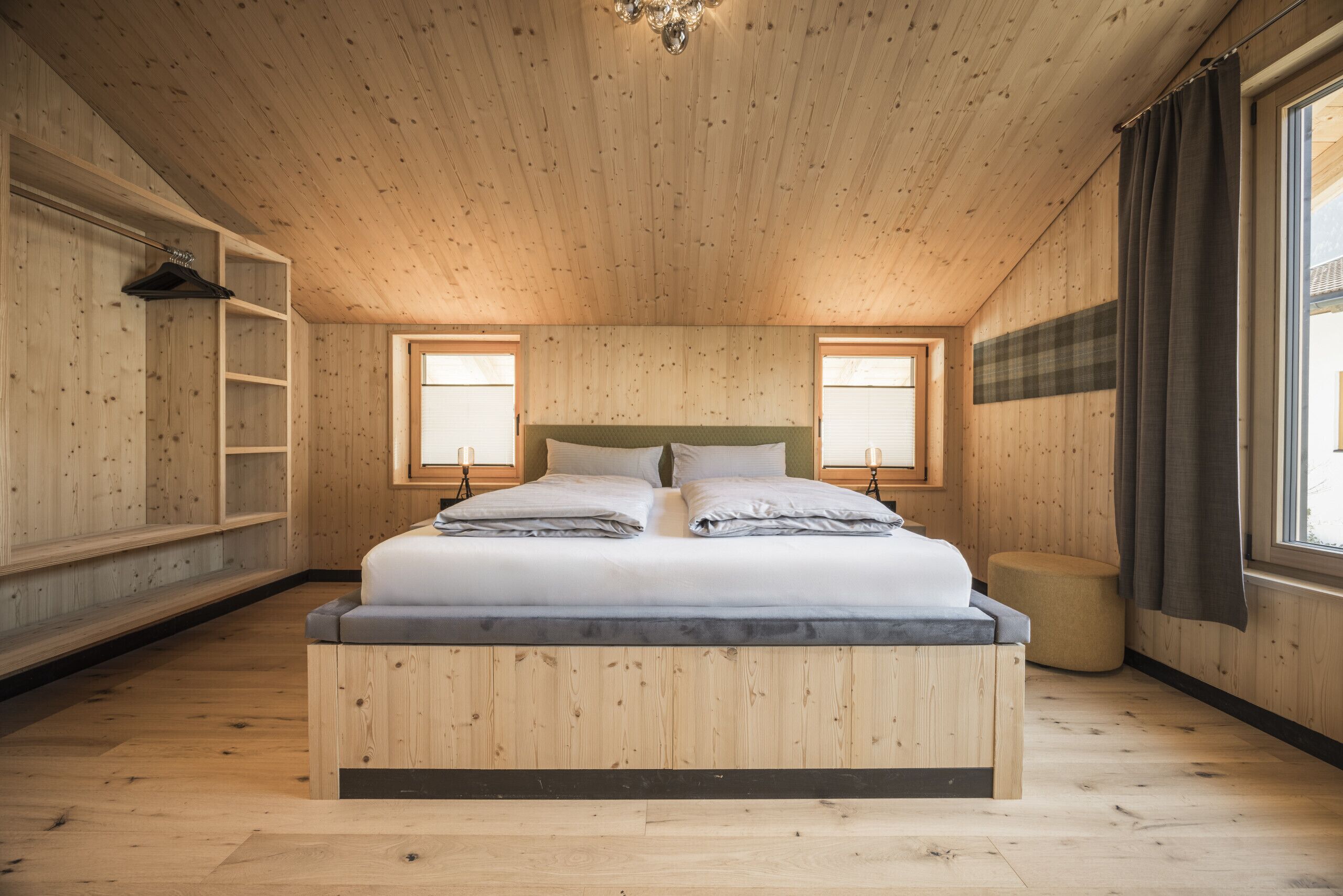 4 bedrooms, free WiFi, bed sheets