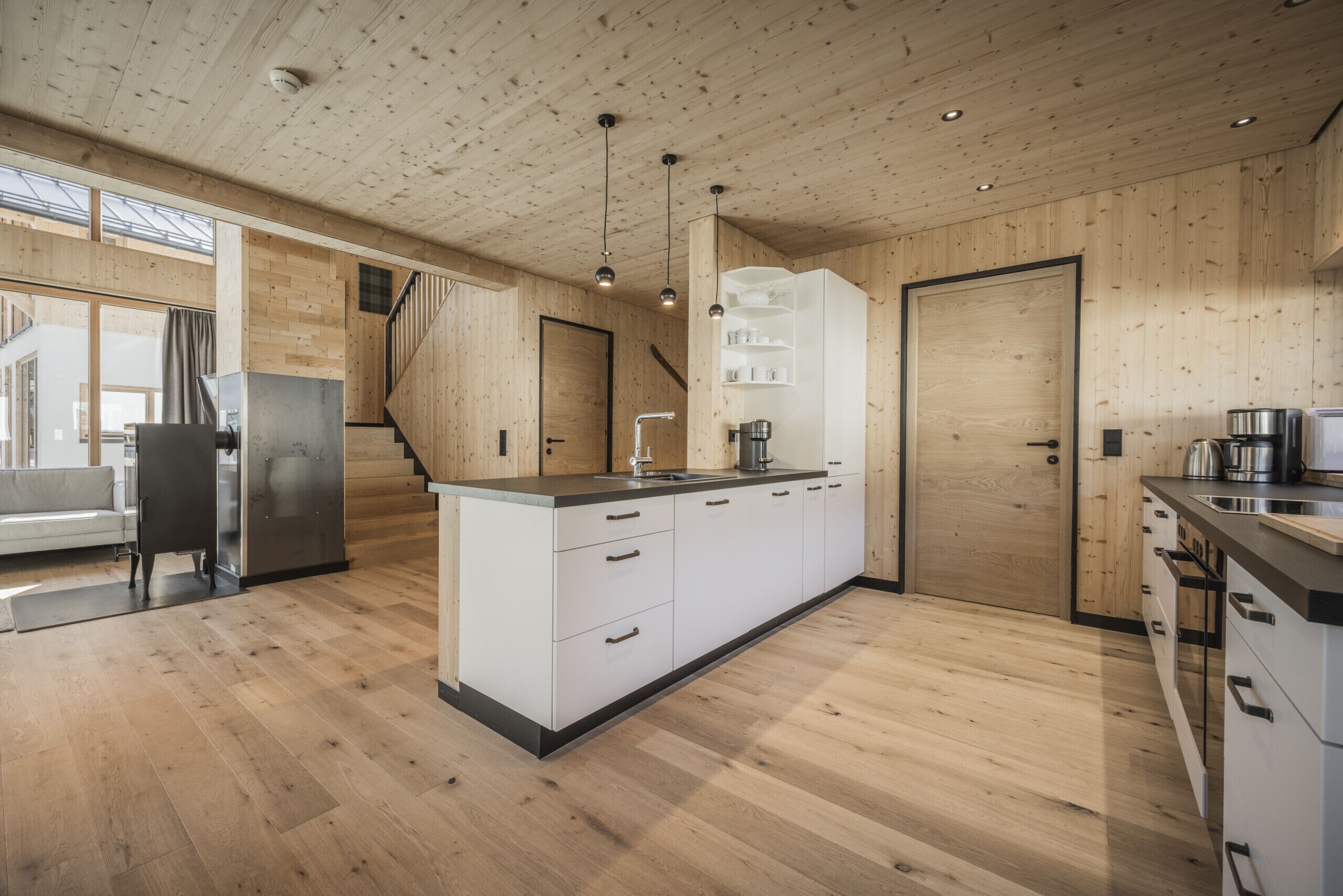 Fridge, dishwasher, coffee/tea maker, electric kettle