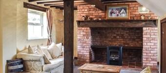 Brookside Cottage - UK42869