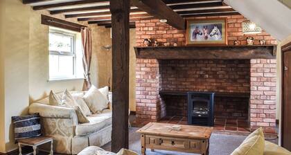 Brookside Cottage - UK42869