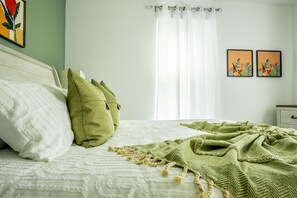 5 Schlafzimmer, Bügeleisen/Bügelbrett, Reisekinderbett, kostenloses WLAN