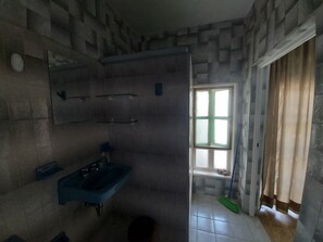 Toallas y papel de baño