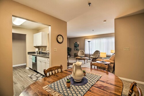 Walk to W&L: Lexington Condo Near Shops & Dining