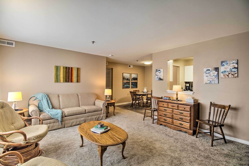 Walk To W&l: Lexington Condo Near Shops & Dining - Lexington, VA