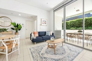 Smart TV - The Alta Apartments by Urban Rest (Surry Hills)