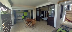 2 quartos, ferros/tábuas de passar roupa, Wi-Fi de cortesia