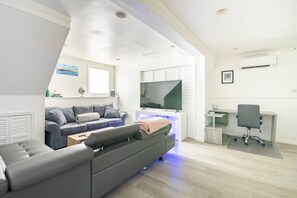 Fernseher, Kamin
