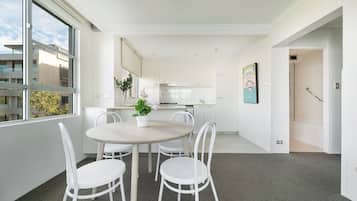 2 bedrooms