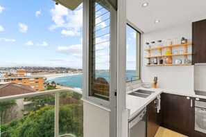 Apartment - Panoramic Bondi Views (Bondi)