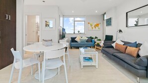 Apartment - Panoramic Bondi Views (Bondi)