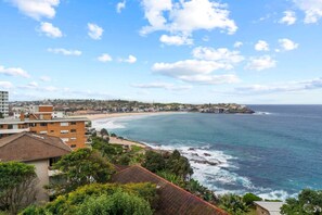 Apartment - Panoramic Bondi Views (Bondi)